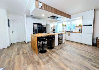  Maison  vendre 6 pices 174 m