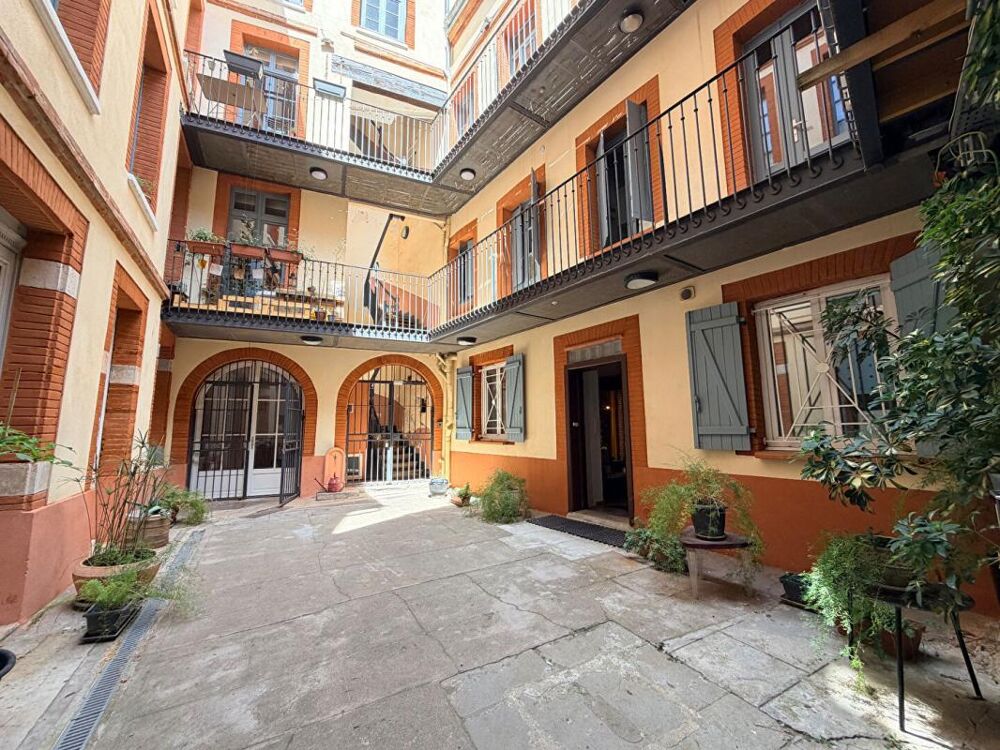 Vente Appartement 72 m2 utiles au calme absolu à 2 mn du Capitole Toulouse