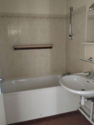  Appartement à louer 3 pièces 51 m²