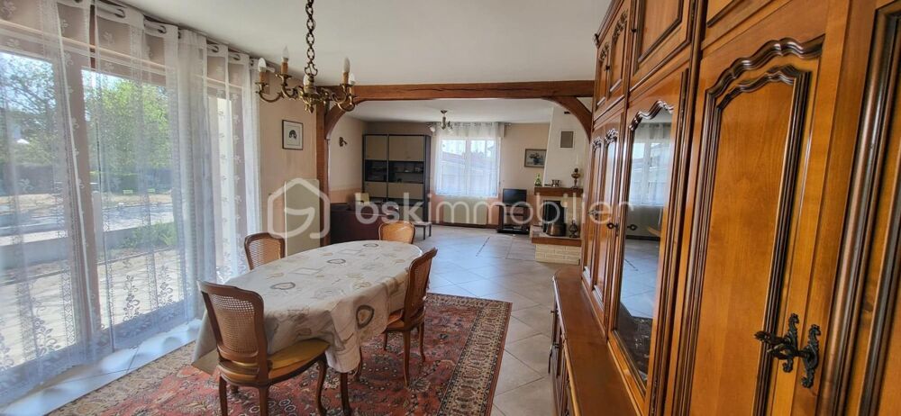 Maison familiale de plain-pied  La Chapelle-Saint-Mesmin