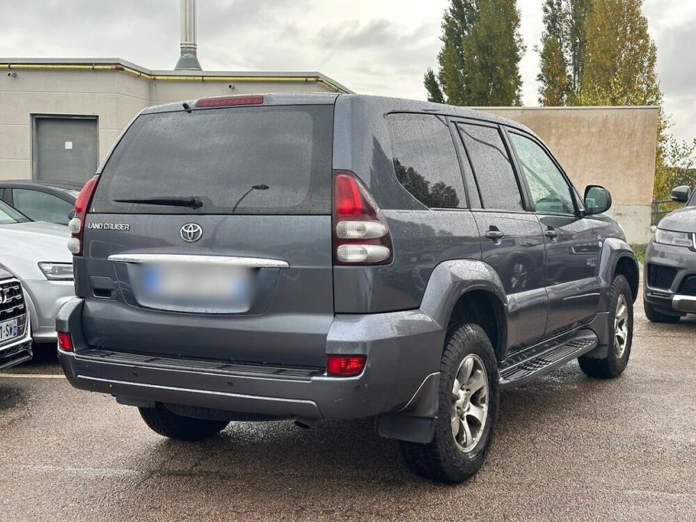 Land Cruiser (KDJ120) 163 D-4D VXE BVA 5P 2003 occasion 78240 Chambourcy