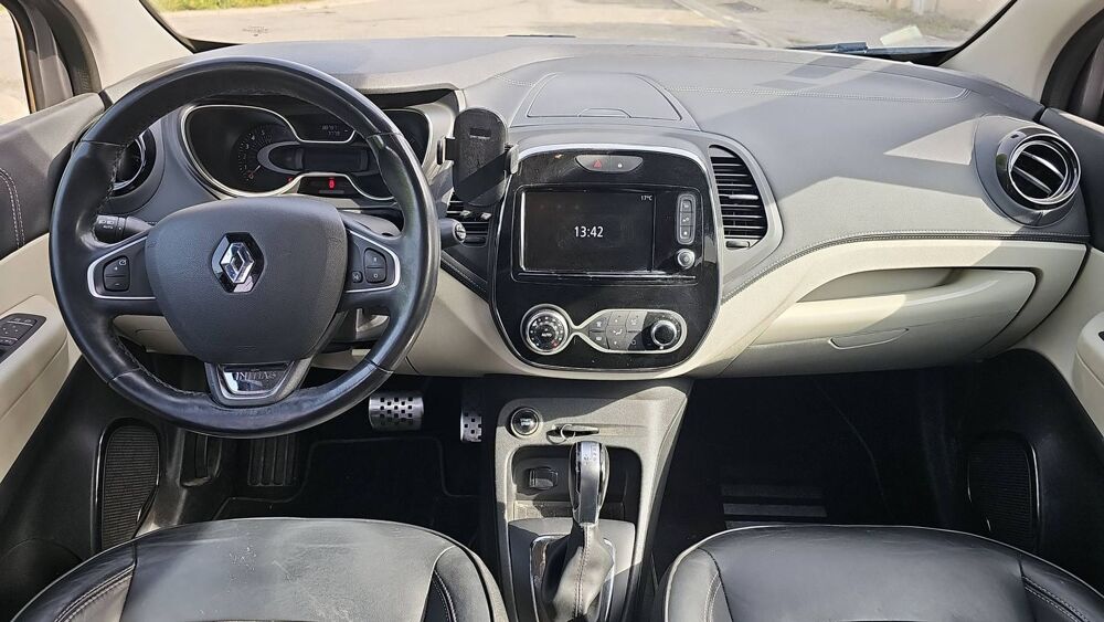 Captur 1.3 TCe 150 EDC6 Initial Paris - Automatique 2019 occasion 13430 Eyguieres