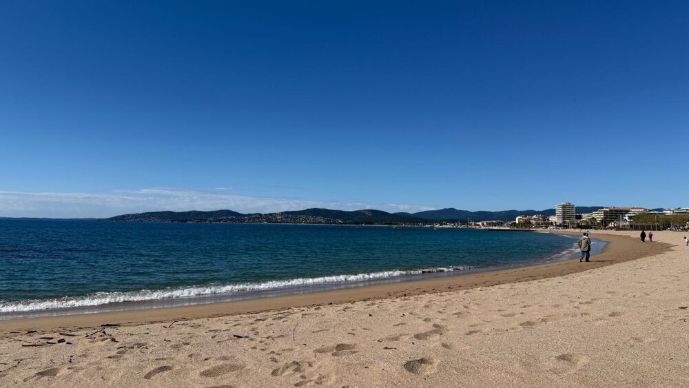 Vente Appartement Appartement à vendre 2, 3 pièces FREJUS PLAGE (83) Frejus