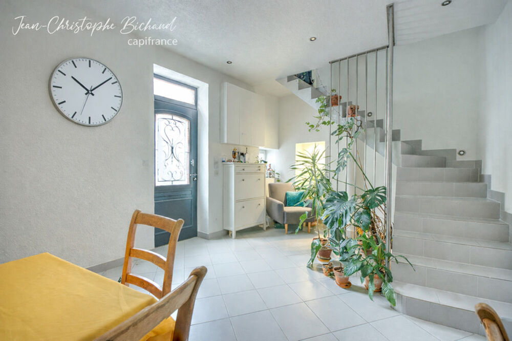 Maison de ville + local commercial loué