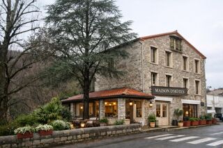  Maison � vendre 15 + pi�ces 400 m�