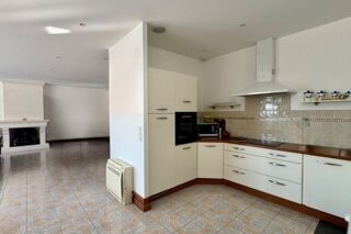  Maison  vendre 5 pices 165 m