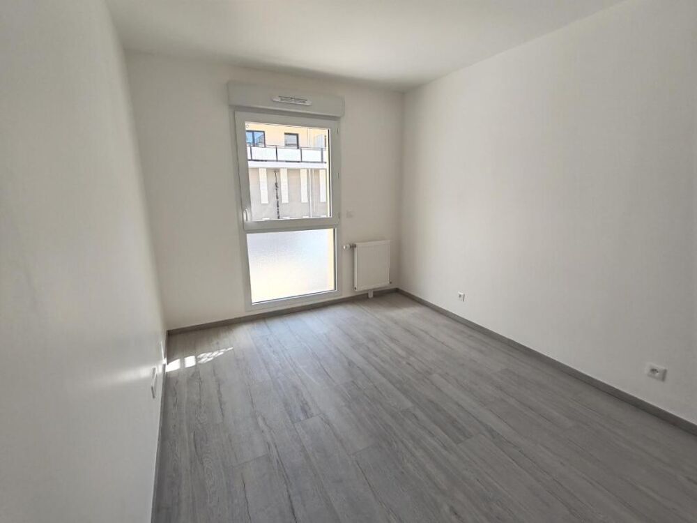 T2 NEUF avec balcon et parking à CHARTRES