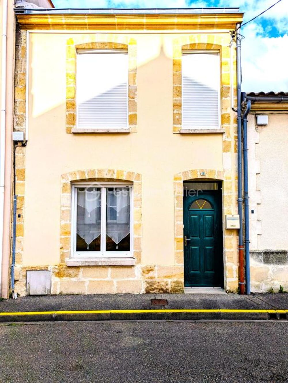 Maison 7 pièces 170 m² · à Coutras · 170 m² · 236 000 €