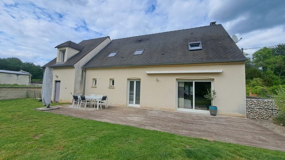 PAVILLON DE STANDING, en périphérie de Soissons, 165 m2 habitable environ