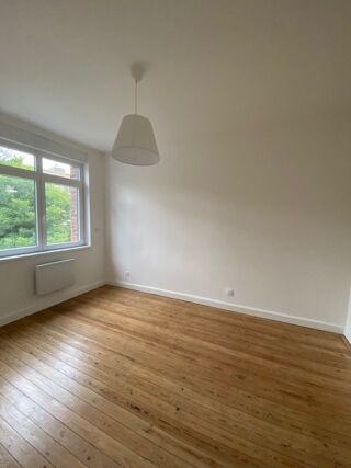  Appartement à louer 3 pièces 55 m²