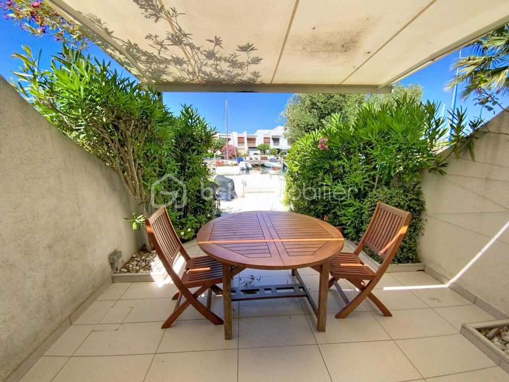 PORT CAMARGUE - MARINA EN TRIPLEX AVEC APPONTEMENT - 105m2