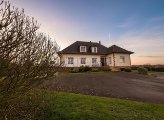  Maison � vendre 9 pi�ces 208 m�