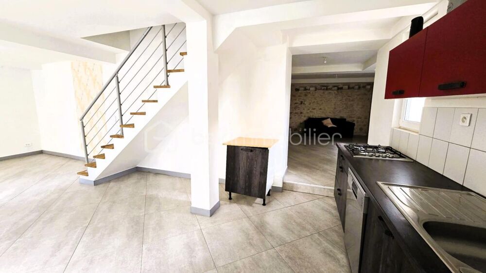 Vente Maison Maison de ville avec cour extérieure et jardin D huison longueville
