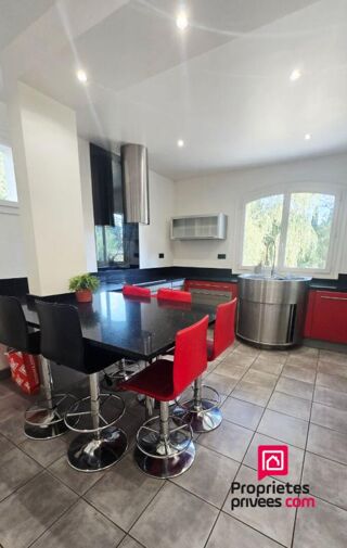  Maison à vendre 11 pièces 285 m²