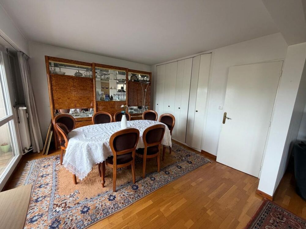 Appartement à vendre 3 pièces proche métro et centre commercial