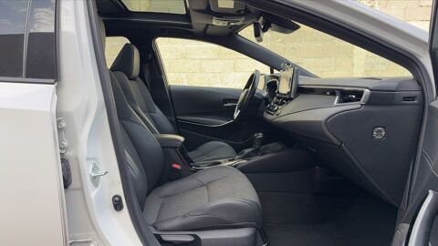 Corolla 1.8 VVT-i 122 Hybrid CVT Design Pack - Automatique Toit ouvr 2021 occasion 92000 Nanterre