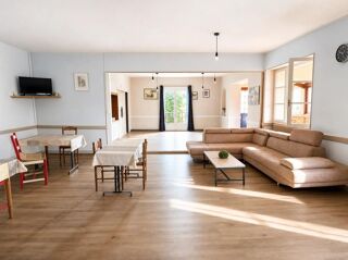  Propriété/château à vendre 14 pièces 294 m²