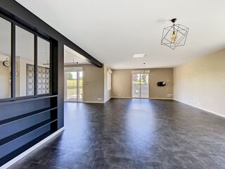  Maison à vendre 7 pièces 239 m²