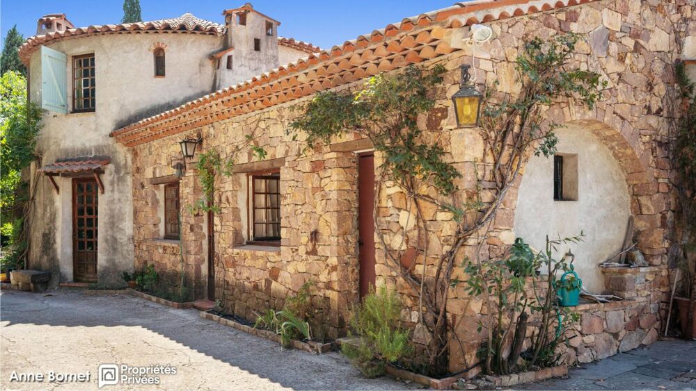 Vente Maison Bastide 7 pièces avec piscine et terrain de 13 000 m2 - Massif de l'Estérel Theoule sur mer