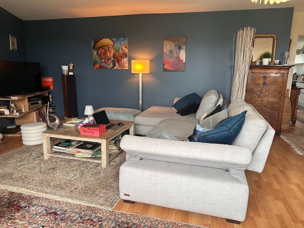 Appartement T4 familial de standing avec terrasse et double garage à Tours