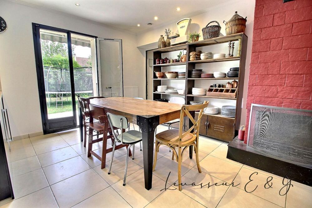 Vente Maison Laigneville 60290 - Pavillon 4 chambres - bureau - dépendance sur 600m² de terrain Laigneville