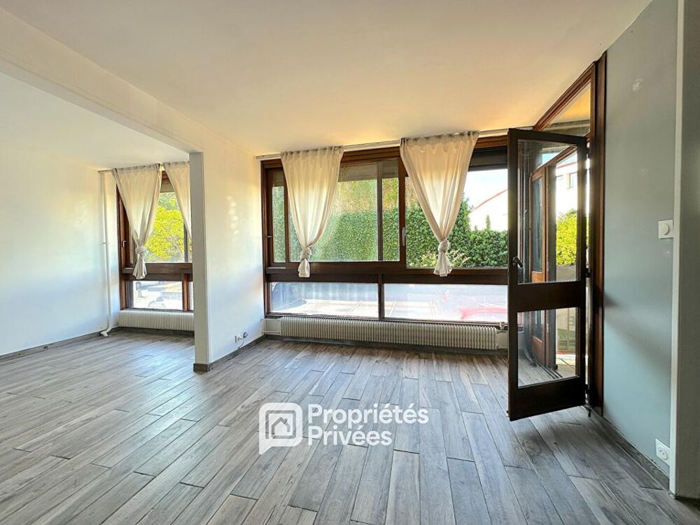 Appartement 4 pièces 79 m2 avec balcon, parking et cave