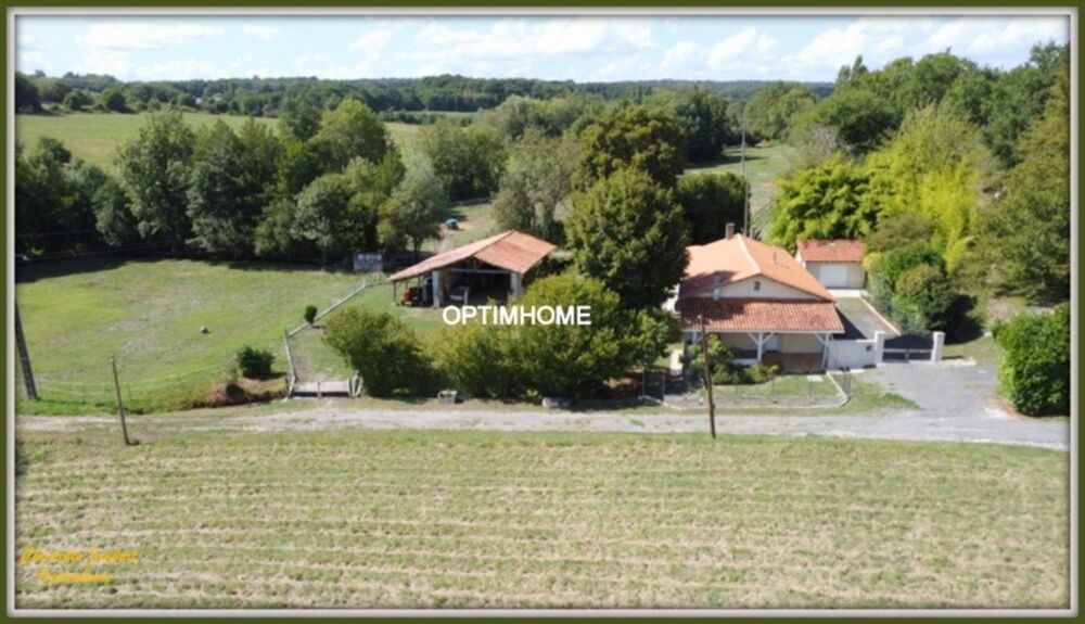 Vente Propriété/Château Ancien moulin rénové – 3,7 hectares au calme avec dépendances équestres Montmoreau saint cybard