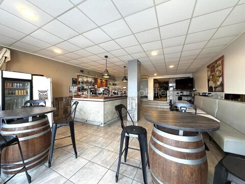   En exclusivité !!! BAR/RESTAURANT AU COEUR DU VILLAGE ! 