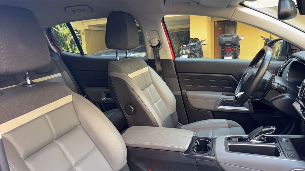 C5 aircross 1.5 BlueHDi 130 EAT8 Shine - 5 places Automatique 2020 occasion 83600 Frejus