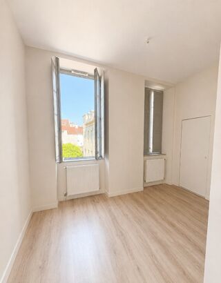  Appartement à louer 1 pièce 36 m²