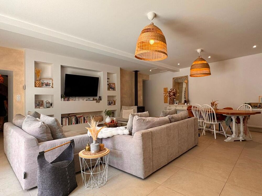 Vente Maison Maison familiale rénovée avec goût - 162 m² habitables sur un terrain de 1 916 m² - 4 chambres Varennes vauzelles