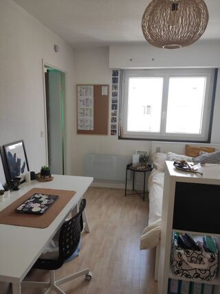  Appartement à louer 1 pièce 24 m²