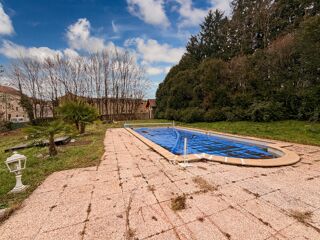  Maison à vendre 13 pièces 530 m²