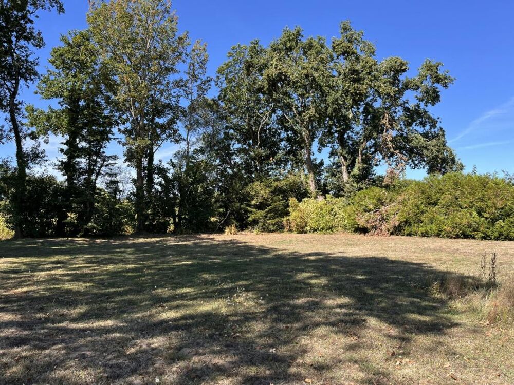 Vente Terrain LE TRÉVOUX – TERRAIN À BÂTIR DE 983 M² Le trevoux