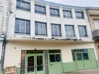  Immeuble à vendre 6 pièces 230 m²