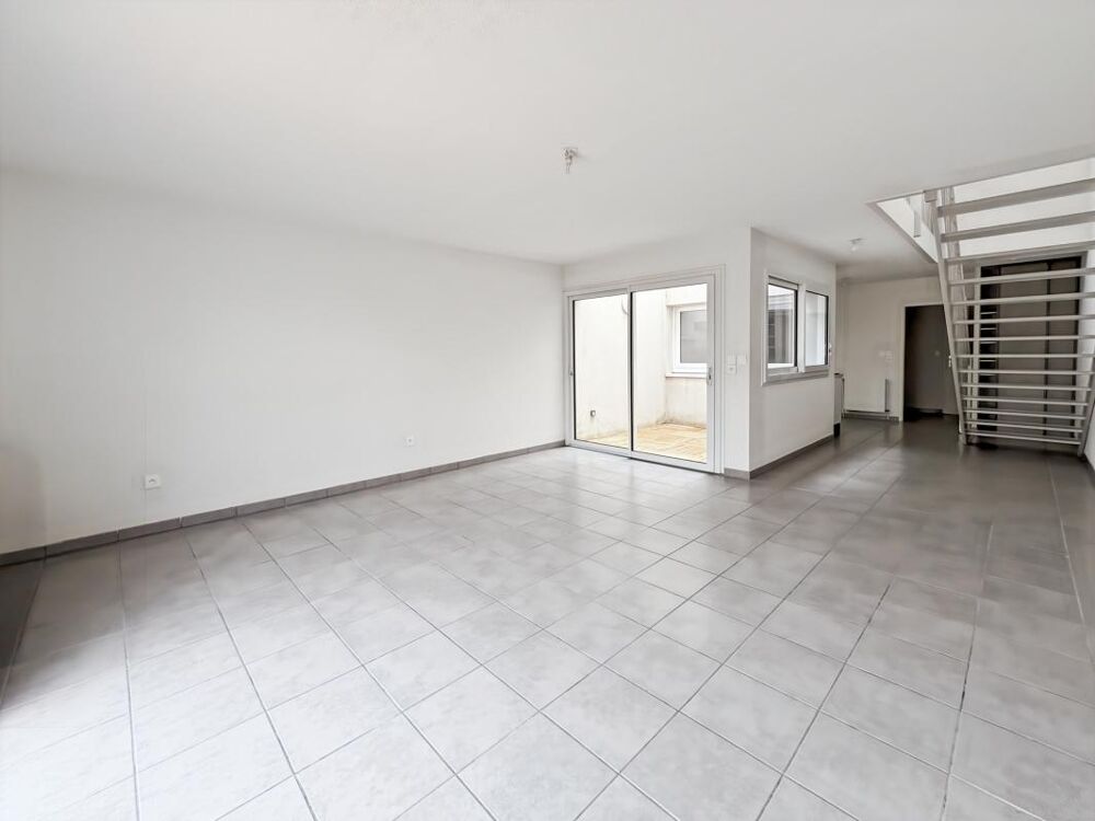 QUINT-FONSEGRIVES - Villa T3 avec Terrasse et Patio