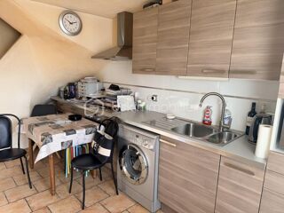  Immeuble à vendre 4 pièces 75 m²