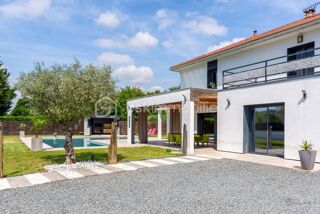  Maison à vendre 6 pièces 217 m²