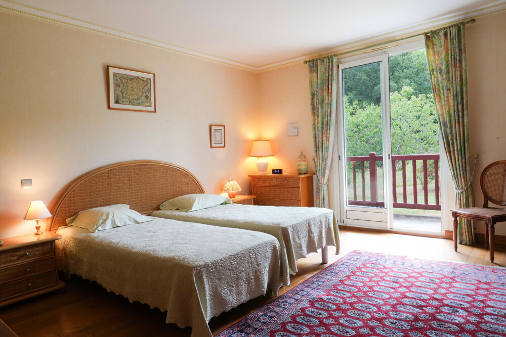 à vendre  Maison Saint-Pée-sur-Nivelle (64310)