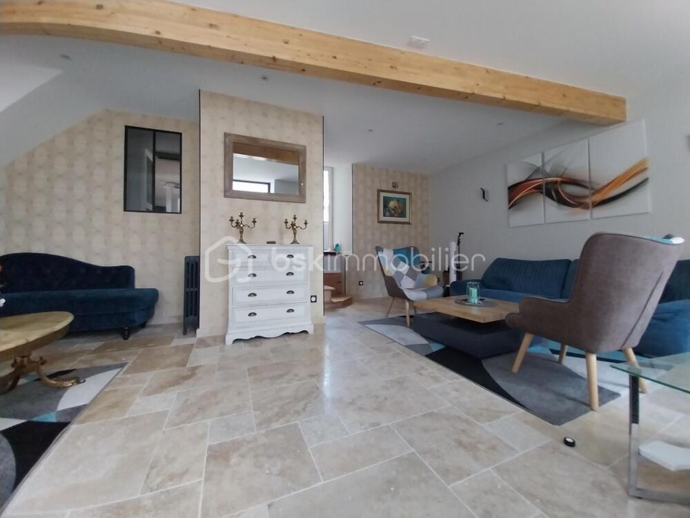 Maison de caractère 7 pièces Centre ville Gorron