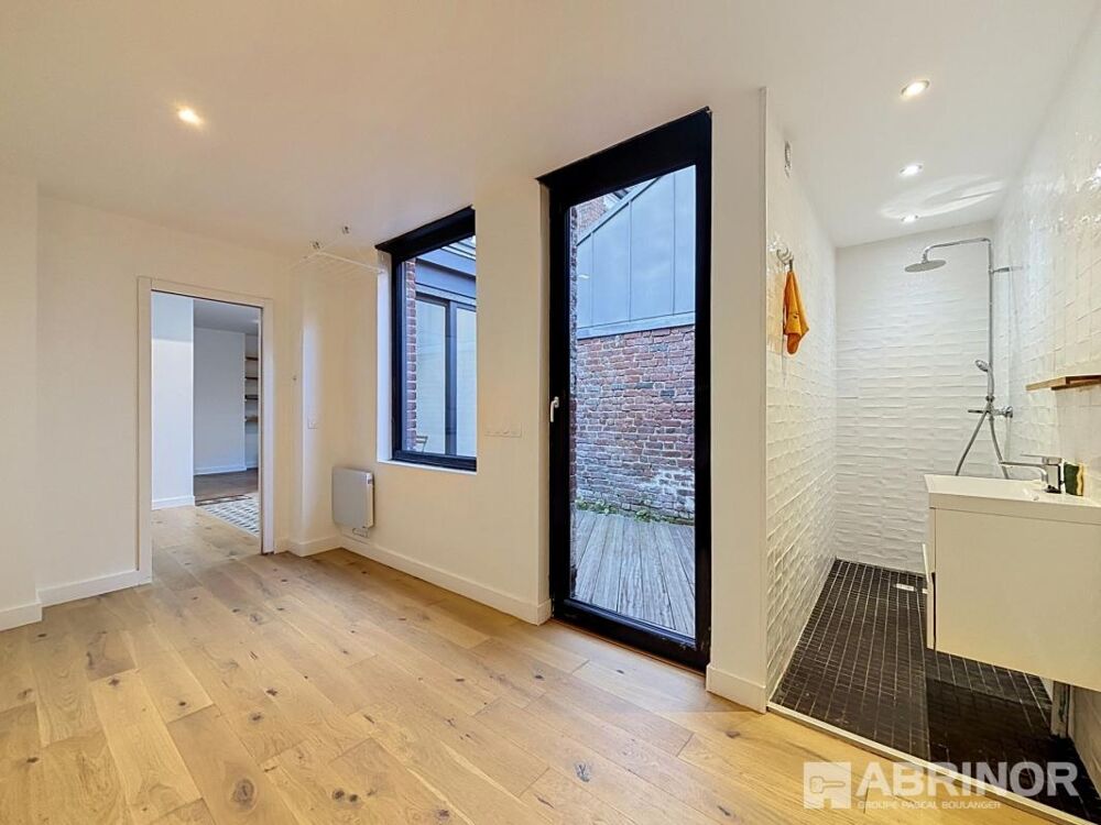 EXCLUSIVITÉ - LILLE Cormontaigne / Montebello, beau type 2 avec terrasse et garage