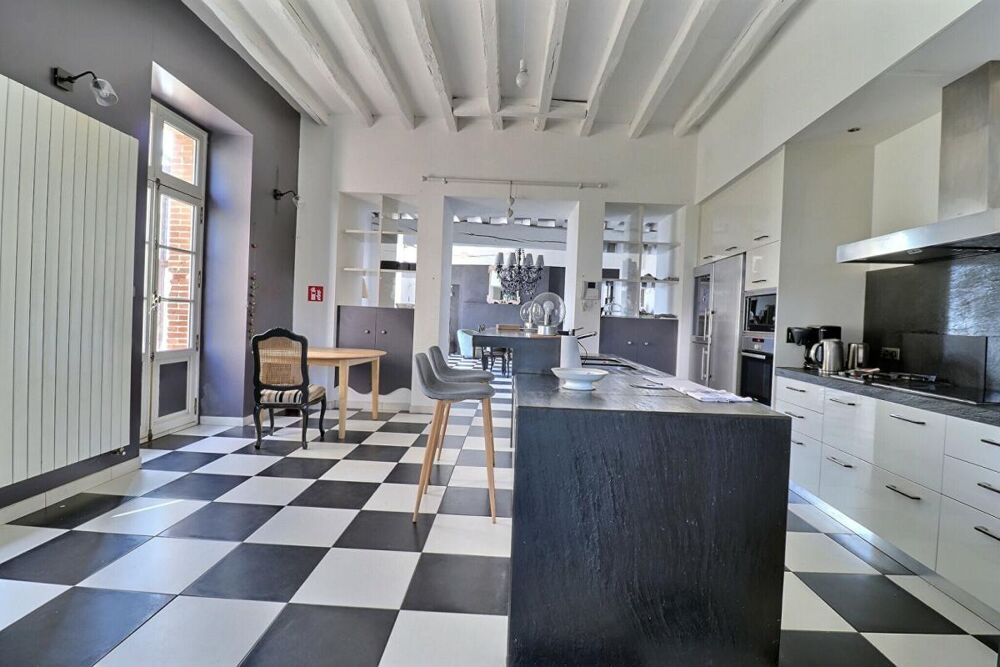   BUSINESS CHÂTEAU D'EXCEPTION DE 505 m² Cholet
