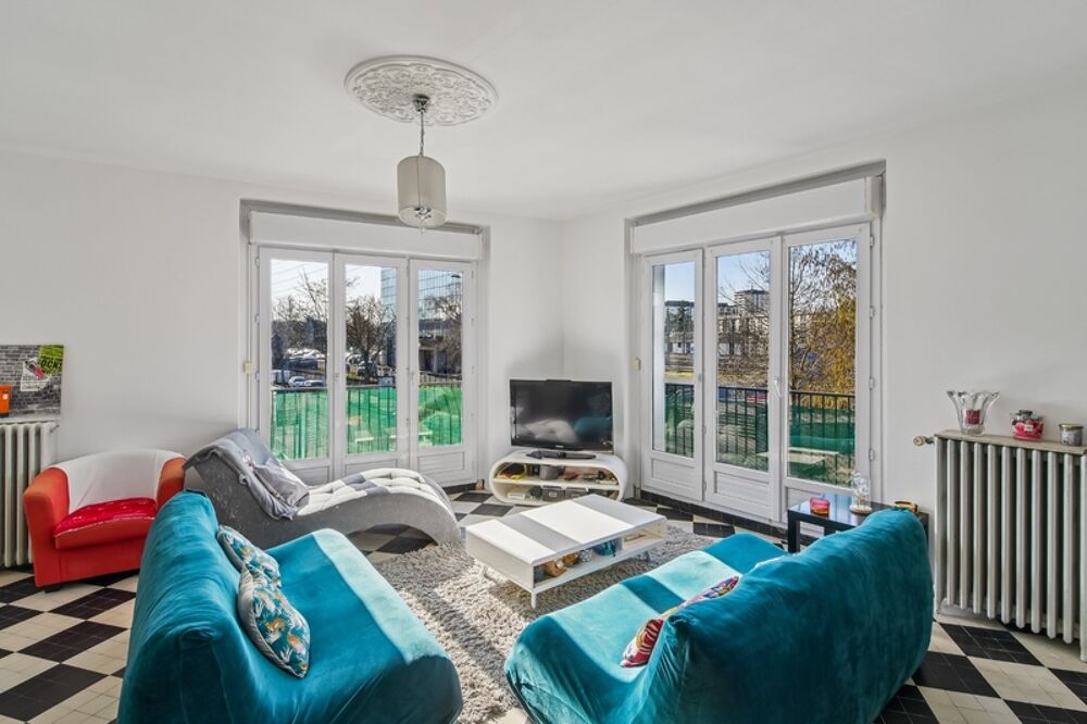 37000  TOURS  APPARTEMENT T4  LUMINEUX  BALCON  CAVE  À 10 MINUTES À PIED DE LA GARE