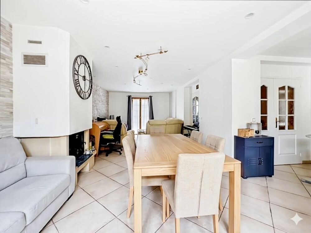 Maison de 6 pièces de 158 m² à Lagny-sur-Marne