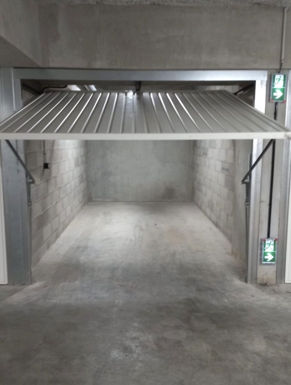 Location Parking/Garage Garage à Lyon 4 Lyon 4