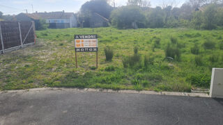  Terrain à vendre 650 m²