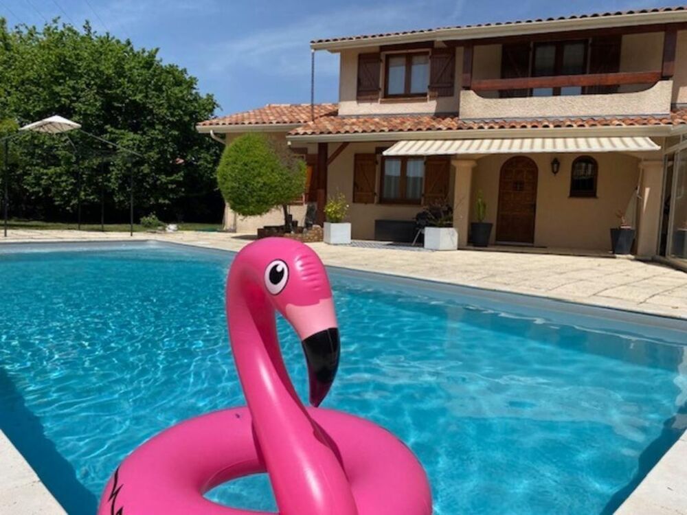 Maison familiale, jardin et piscine 33320 LE TAILLAN MEDOC