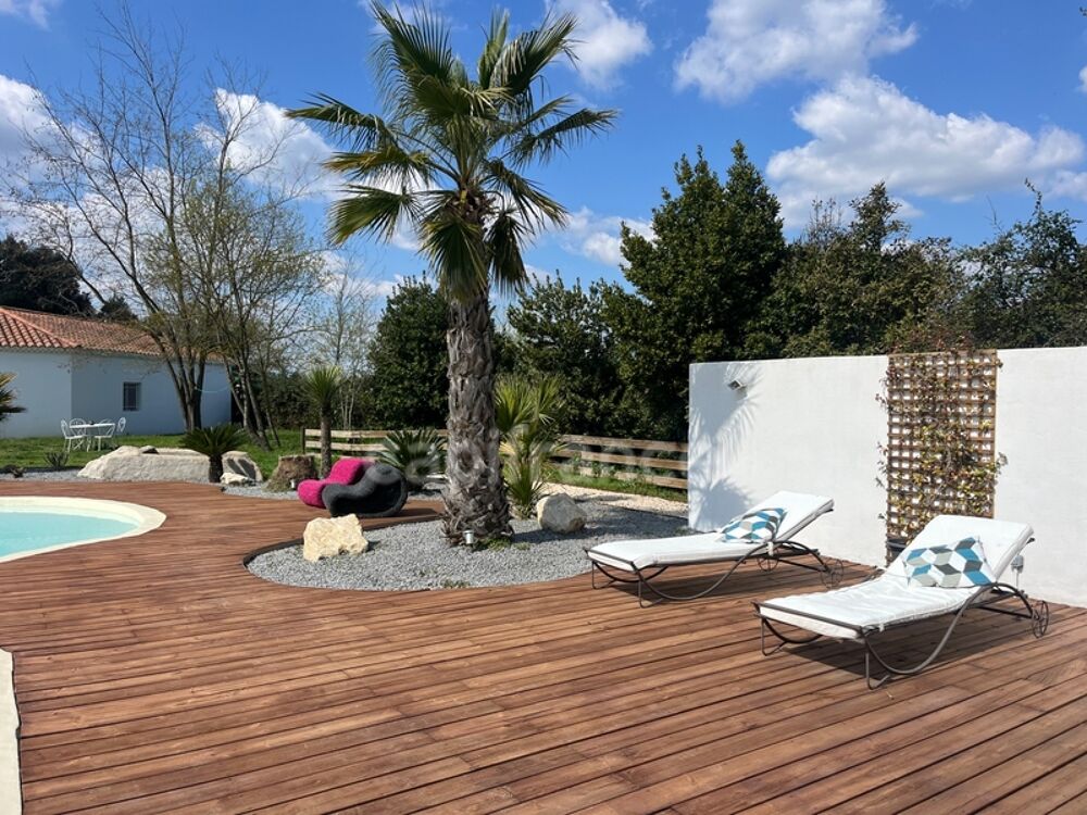 � vendre  Villa Uz�s (30700)