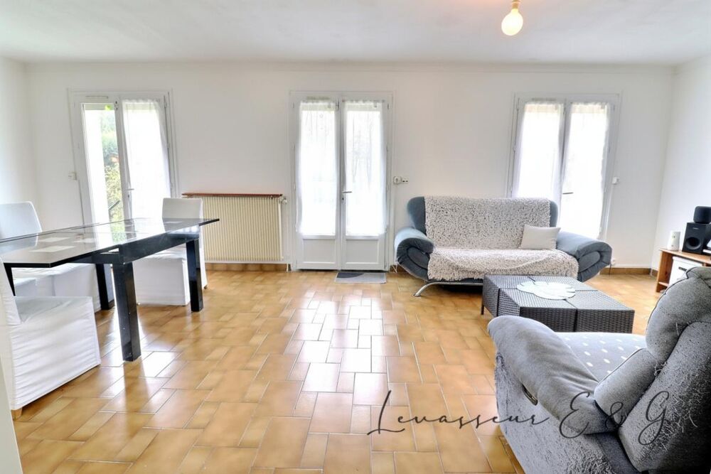 Vente Maison LA DRENNE - PAVILLON DE PLAIN-PIED AVEC SOUS-SOL TOTAL, TERRASSE DE 70 M² ET TERRAIN DE 1 144 M² La drenne