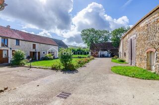 Vente Maison Incroyable POTENTIEL ! Splendide DOMAINE, ensemble immobilier au sein d'un ancien corps de ferme rénové, 340 m² habitables sur p Congerville thionville